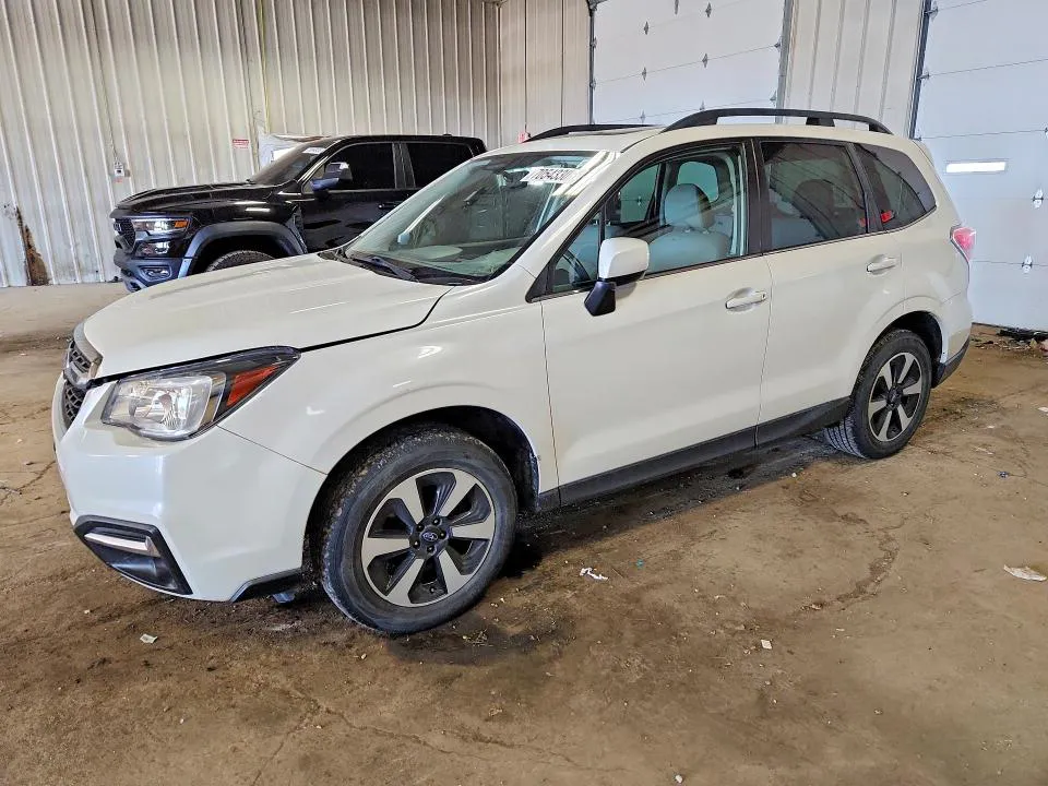 2018 SUBARU FORESTER VIN JF2SJAJCXJH442096 фото 1