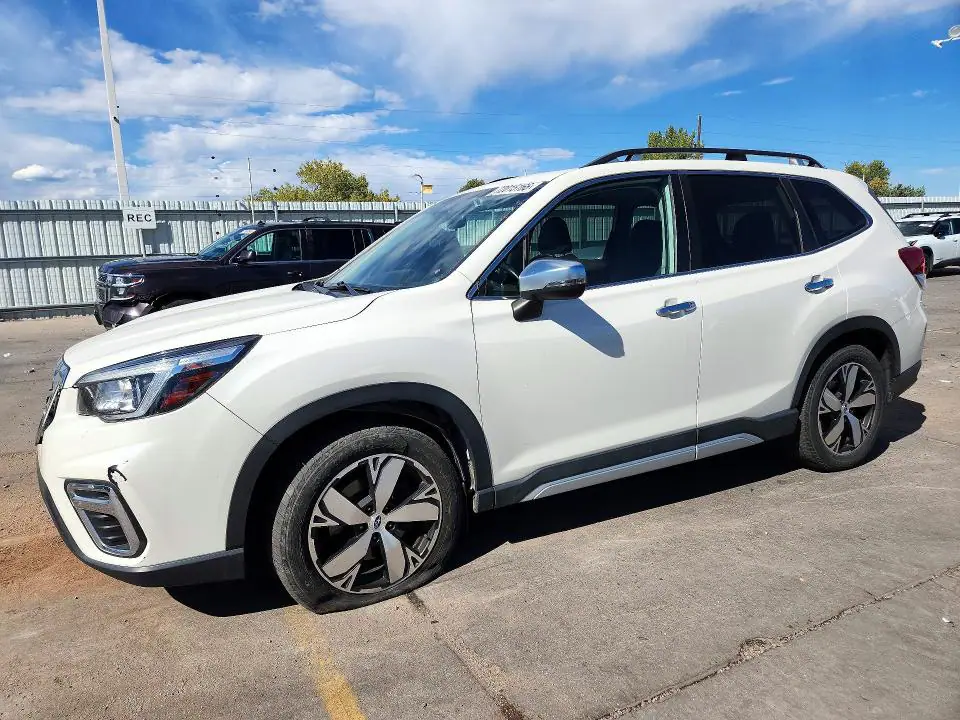 JF2SKAWC4KH466580 Subaru Forester 2019 — повреждение Передняя часть, фото до ремонта