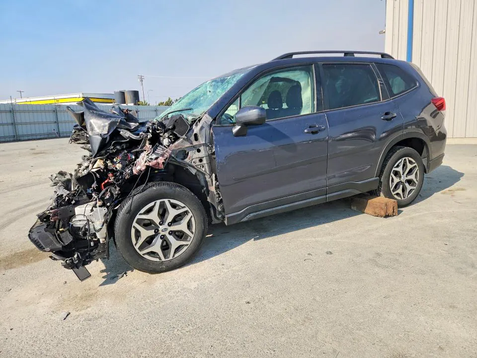 2021 Subaru Forester VIN JF2SKAJC5MH542401 фото 1