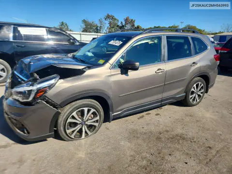 JF2SKAUC2MH563993 — 2021 Subaru Forester, Передняя часть, фото до ремонта