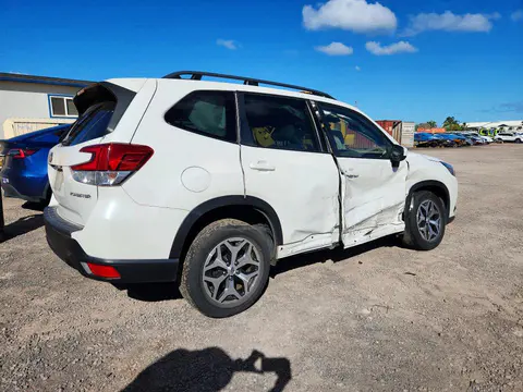 2022 Subaru Forester VIN JF2SKAEC9NH428252 фото 3