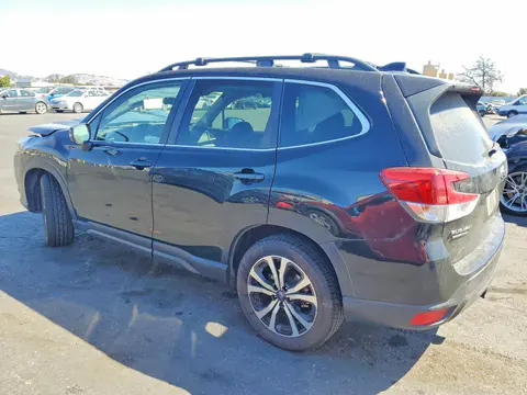 2022 Subaru Forester VIN JF2SKANC8NH431076 фото 2