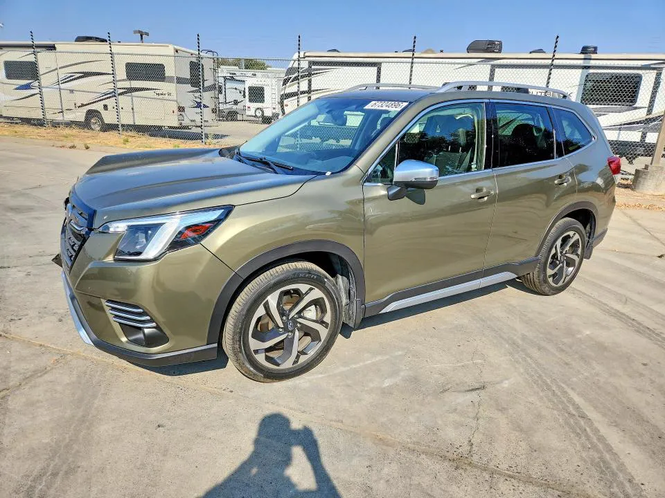 2023 Subaru Forester VIN JF2SKARC6PH409624 фото 1