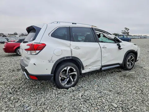 2023 Subaru Forester VIN JF2SKARCXPH404300 фото 3