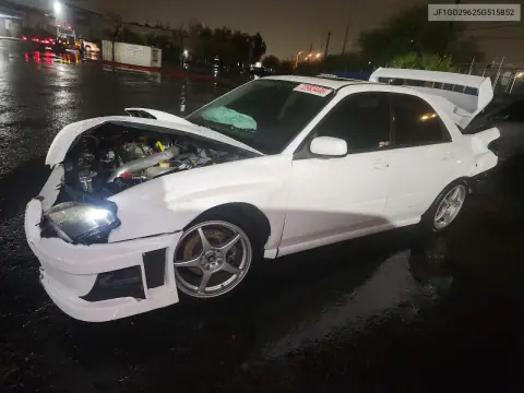 JF1GD29625G515852 — 2005 Subaru Impreza, Передняя часть, фото до ремонта