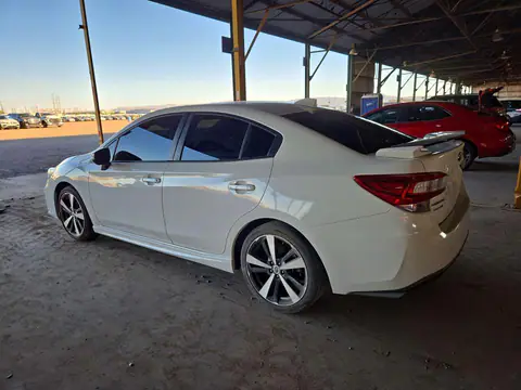 4S3GKAM65J3609677 — 2018 Subaru Impreza, фото 2 с аукциона Copart 14.10.2026, Мелкие вмятины и царапины