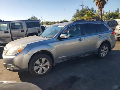 4S4BRBKCXA3362432 — 2010 Subaru Outback, Передняя часть (Front End), фото до ремонта