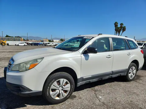 4S4BRBAC5A3347516 — 2010 Subaru Outback, Передняя часть (Front End), фото до ремонта