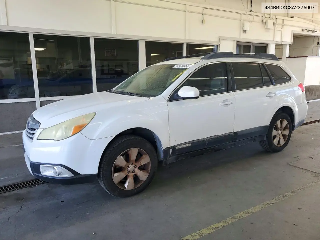 2010 Subaru Outback 3.6R Limited VIN 4S4BRDKC3A2375007 фото 1