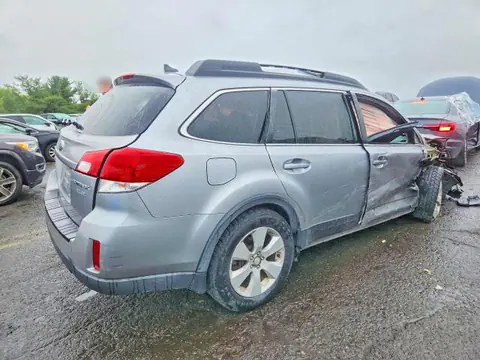 2011 SUBARU OUTBACK VIN 4S4BRBKC6B3387796 фото 3