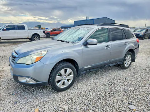 4S4BRDKC9B2340036 — 2011 Subaru Outback, Задняя часть, фото до ремонта