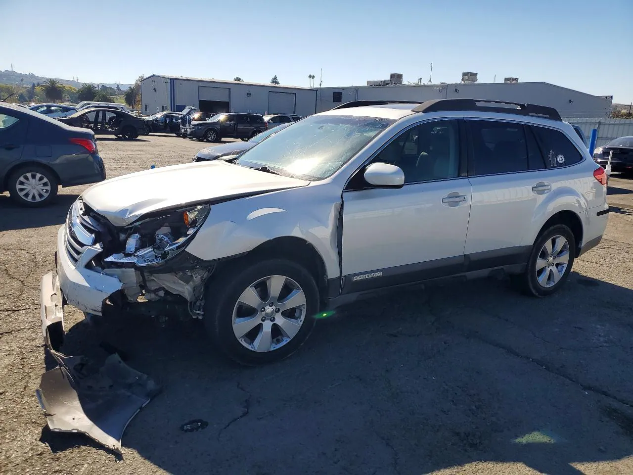 2011 Subaru Outback 2.5I Limited VIN 4S4BRBLC2B3313659 фото 1