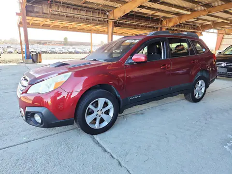 4S4BRBCC9D3274698 — 2013 Subaru Outback, Передняя часть, фото до ремонта