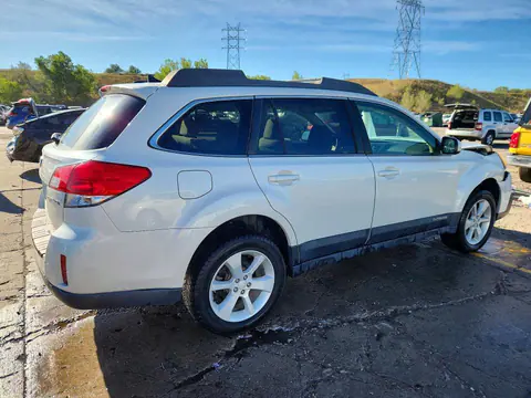 2014 Subaru Outback VIN 4S4BRCCC8E3279463 фото 3