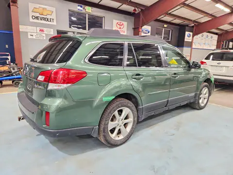 2014 Subaru Outback VIN 4S4BRCDC1E3296068 фото 3