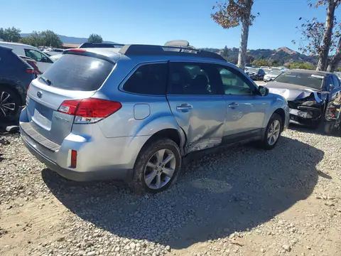 2014 Subaru Outback VIN 4S4BRCAC2E3262810 фото 3