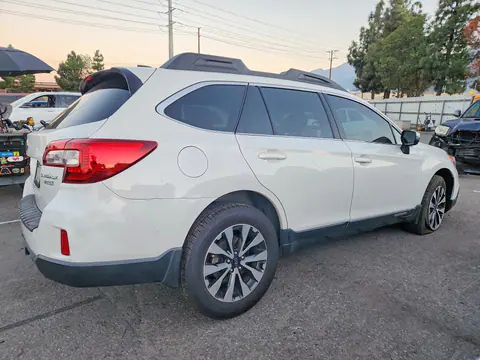 2016 Subaru Outback VIN 4S4BSALC8G3240125 фото 3