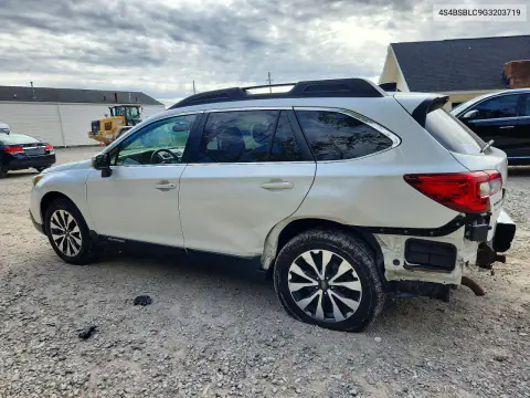 2016 Subaru Outback 2.5I Limited VIN 4S4BSBLC9G3203719 фото 2