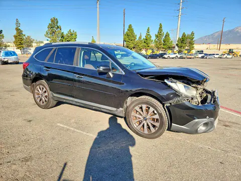 2017 Subaru Outback VIN 4S4BSATC8H3353445 фото 4