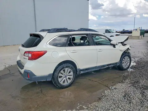 2018 Subaru Outback VIN 4S4BSADC1J3290919 фото 3