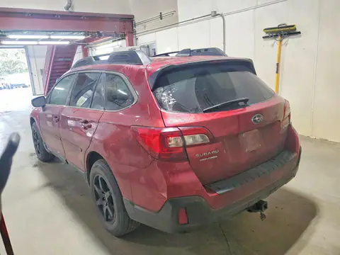 4S4BSAHCXJ3289584 — 2018 Subaru Outback, фото 2 с аукциона Copart 13.10.2026, Пожар