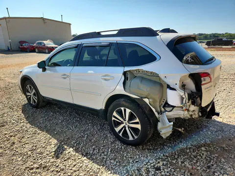 2018 Subaru Outback VIN 4S4BSENC4J3379793 фото 2