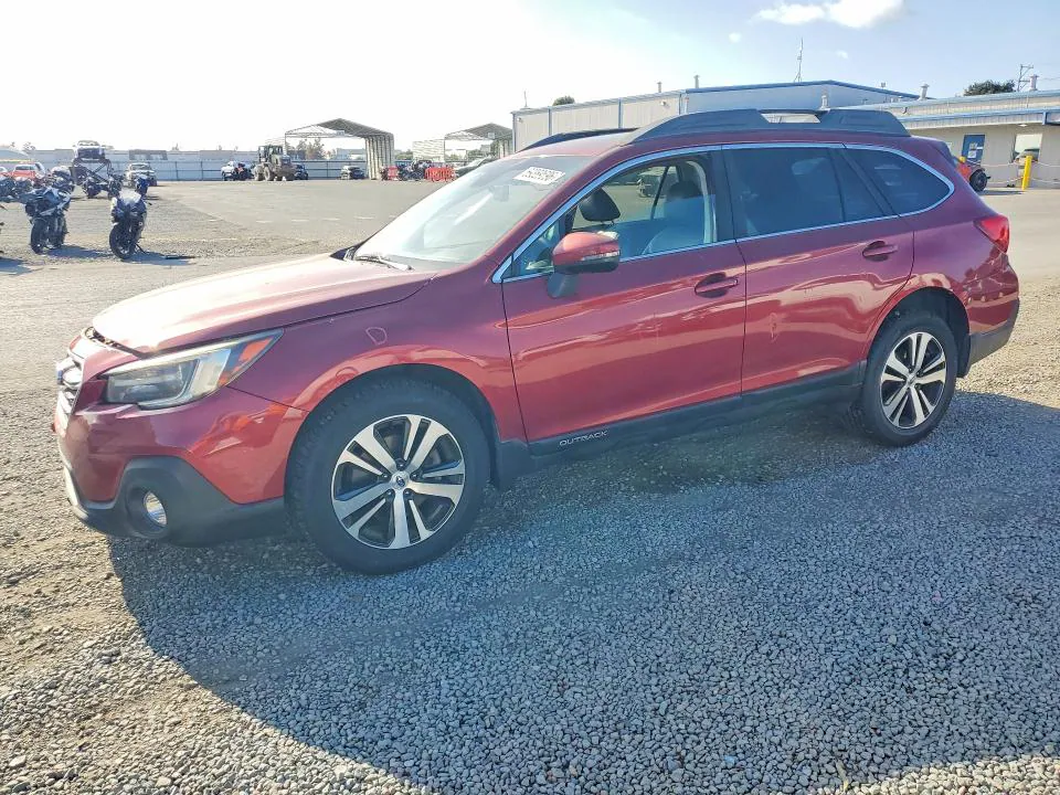 2018 Subaru Outback VIN 4S4BSANC7J3256224 фото 1