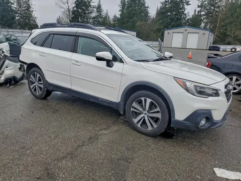 2018 Subaru Outback VIN 4S4BSANC8J3210711 фото 4