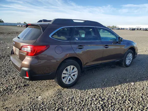 2019 Subaru Outback VIN 4S4BSAFC5K3368472 фото 3