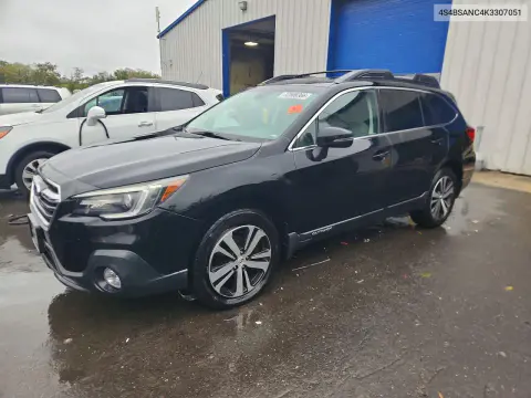 4S4BSANC4K3307051 — 2019 Subaru Outback, Передняя часть, фото до ремонта