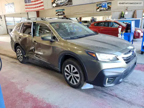 2021 Subaru Outback Premium VIN 4S4BTAFC6M3224137 фото 4
