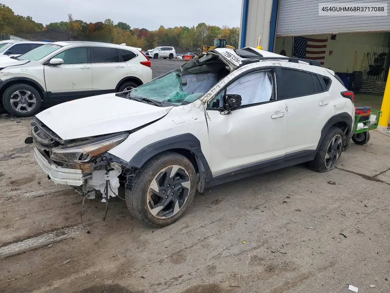 2024 Subaru Crosstrek Limited VIN 4S4GUHM68R3717088 фото 1