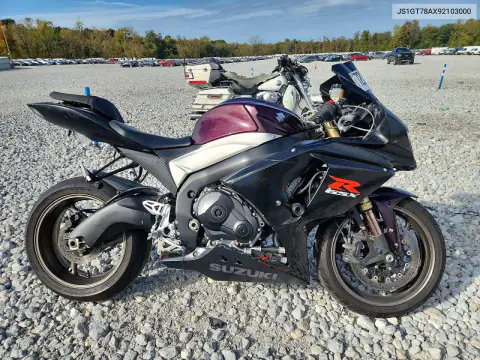 JS1GT78AX92103000 — 2009 Suzuki GSX-R, Сторона, фото до ремонта