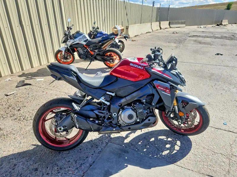 JS1EK11D3T7100106 Suzuki GSX-S1000 2026 — повреждение Передняя часть, фото до ремонта