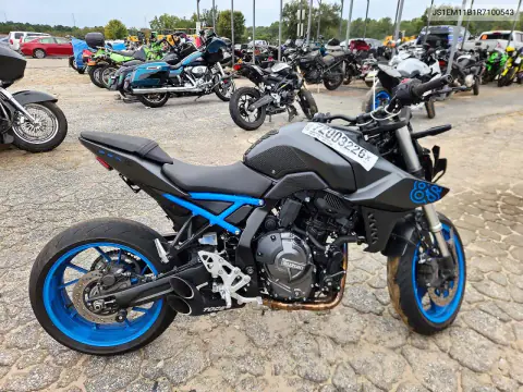 JS1EM11B1R7100543 — 2024 Suzuki Gsx, Передняя часть, фото до ремонта