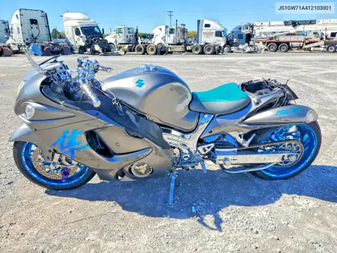 JS1GW71A412103001 — 2001 Suzuki Hayabusa, Задняя часть, фото до ремонта