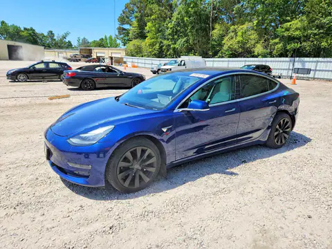 5YJ3E1EB8JF134689 — 2018 Tesla Model 3, Задняя часть (Rear End), фото до ремонта