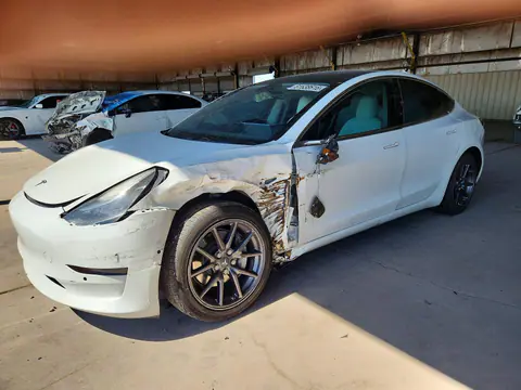 5YJ3E1EB3JF096739 — 2018 Tesla Model 3, Передняя часть (Front End), фото до ремонта