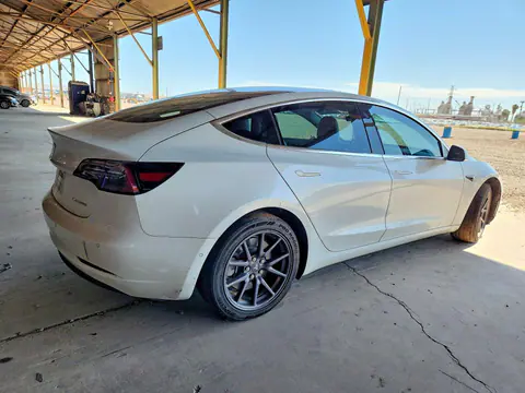 2018 Tesla MODEL 3 VIN 5YJ3E1EB3JF096739 фото 3