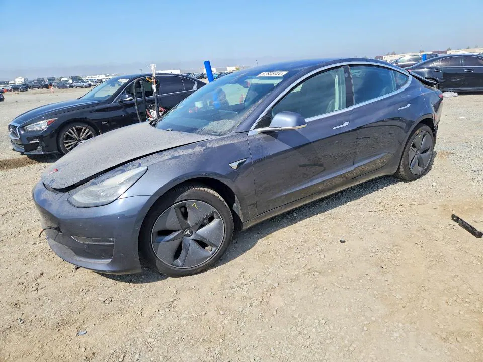 2018 Tesla MODEL 3 VIN 5YJ3E1EA0JF041883 фото 1