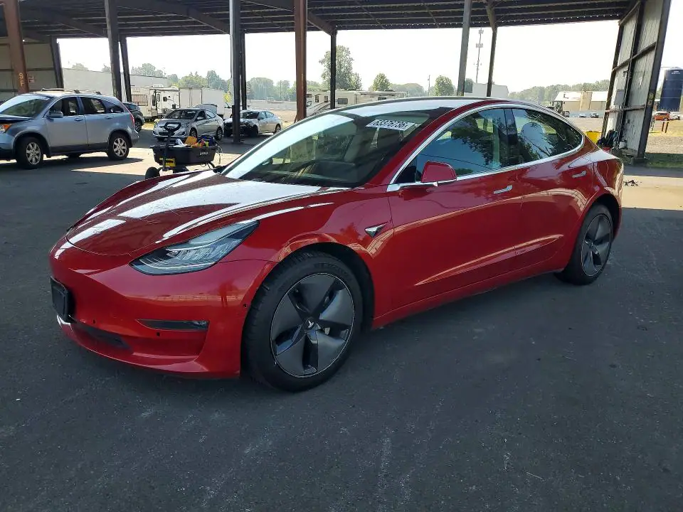 5YJ3E1EA6JF153930 Tesla Model 3 2018 — повреждение Передняя часть, фото до ремонта