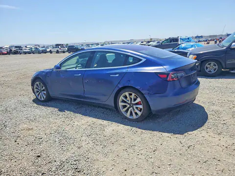 2018 Tesla MODEL 3 VIN 5YJ3E1EAXJF008101 фото 2
