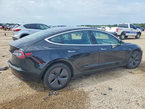 5YJ3E1EA0JF172117 — 2018 Tesla Model 3, фото 3 с аукциона Copart 06.10.2026, Мелкие вмятины и царапины