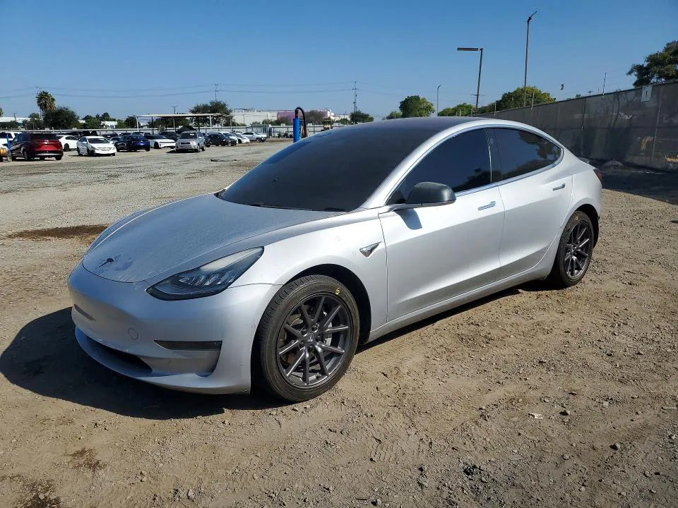 2018 Tesla MODEL 3 VIN 5YJ3E1EA9JF162539 фото 1