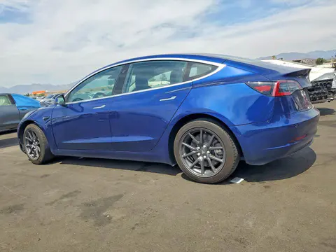 2018 Tesla MODEL 3 VIN 5YJ3E1EA4JF040896 фото 2