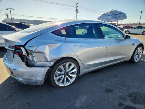 5YJ3E1EB7JF069172 — 2018 Tesla Model 3, фото 3 с аукциона Copart 14.10.2026, Задняя часть