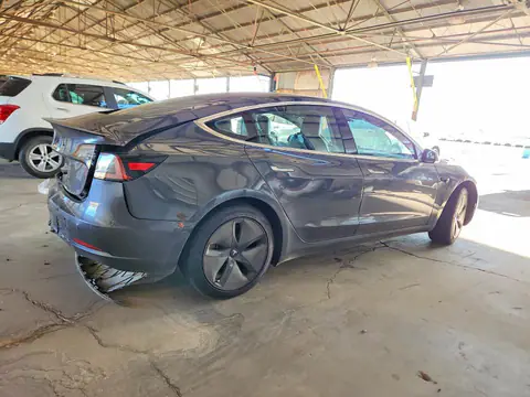 5YJ3E1EA2JF031520 — 2018 Tesla Model 3, фото 3 с аукциона Copart 30.09.2026, Задняя часть