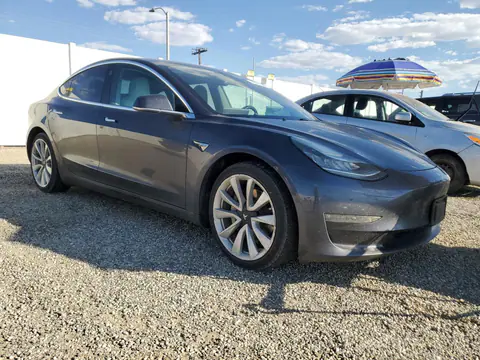 2018 Tesla Model 3 VIN 5YJ3E1EB0JF111343 фото 4