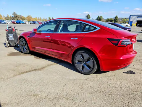 2018 Tesla MODEL 3 VIN 5YJ3E1EA3JF011678 фото 2