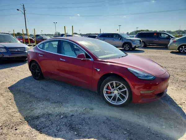 5YJ3E1EBXJF055430 — 2018 Tesla Model 3, фото 4 с аукциона Copart, Передняя часть